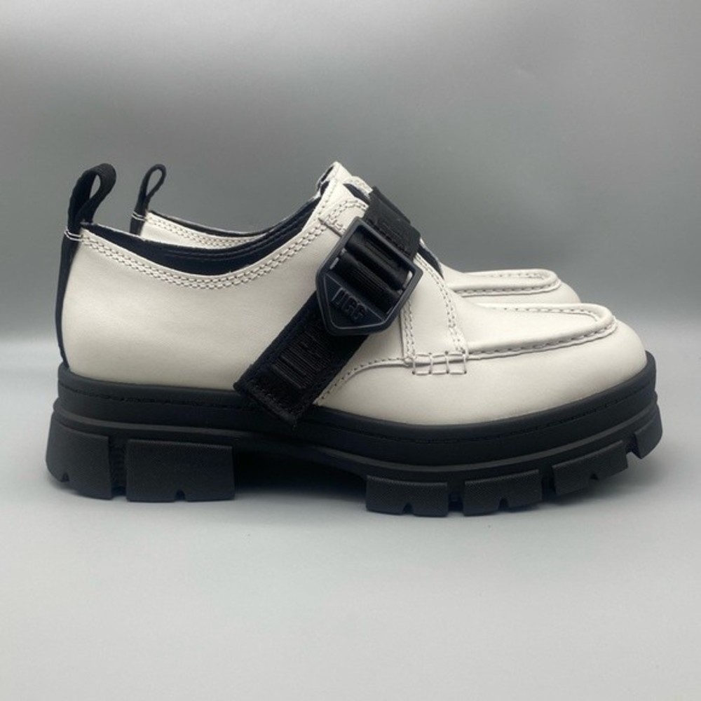 UGG Ashton Platform White Leather Lug Sole Women's Loafers Shoes  -   Size: 6.5